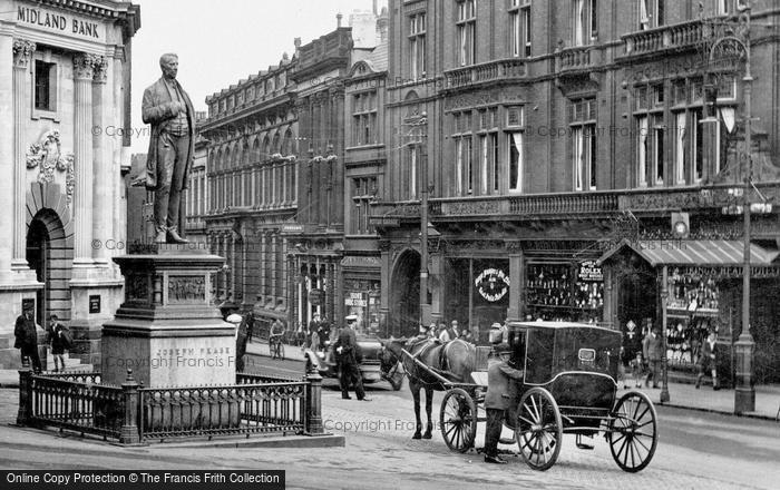 Photo of Darlington, Horse And Carriage 1926