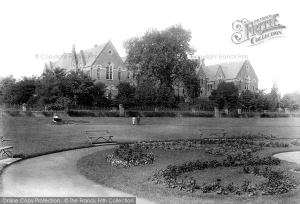 Photo of Darlington, Ladies' Training College 1892