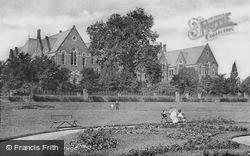 Ladies' Training College 1892, Darlington