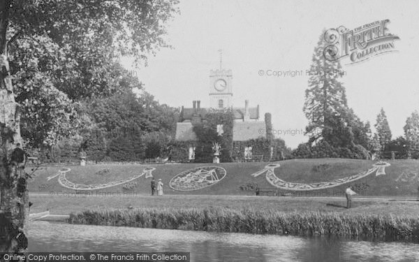 Photo of Darlington, South Park, Flowerbeds 1905