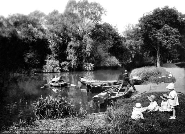 Photo of Darlington, South Park Lake 1923