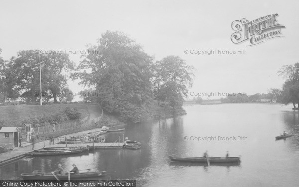 Photo of Darlington, South Park Lake 1925