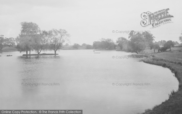 Photo of Darlington, South Park Lake 1925