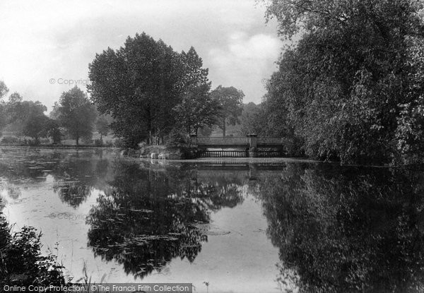 Photo of Darlington, South Park Lake And Bridge 1911