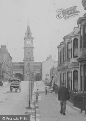 Victoria Road And The Clock Tower 1903, Darlington
