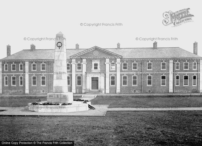 Photo of Darlington, War Memorial And New Hospital c.1935
