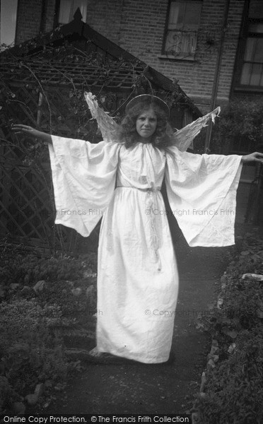Photo of Dartford, An Angel In The Carnival Procession 1938