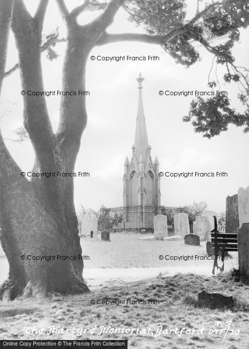 Photo of Dartford, The Martyrs' Memorial c.1950