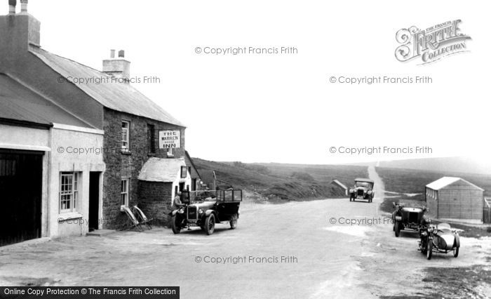 Photo of Dartmoor, the Warren House Inn 1931