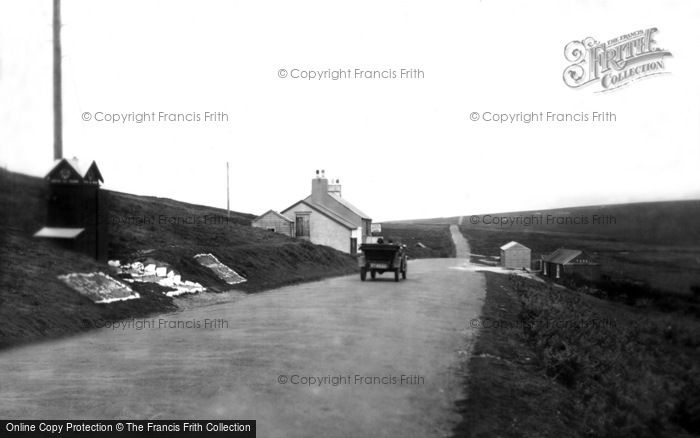 Photo of Dartmoor, Warren House Inn 1931