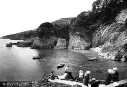 Castle Cove 1918, Dartmouth