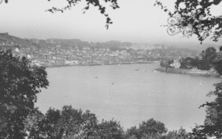 From Castle Estate 1949, Dartmouth