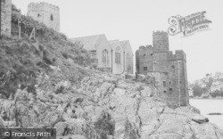 The Castle 1967, Dartmouth