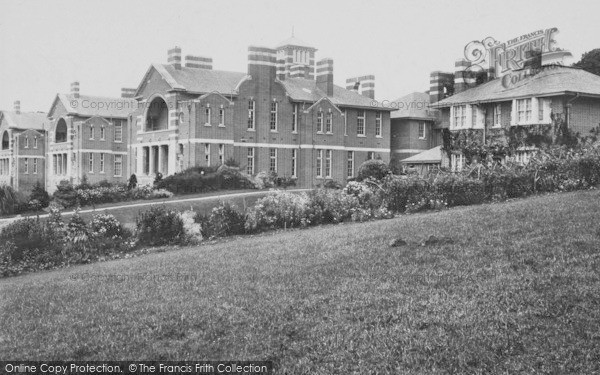 Photo of Dartmouth, The Royal Naval Hospital 1906