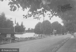 Windsor Road c.1950, Datchet