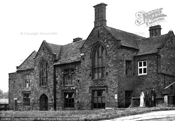 Photo of Daventry, Abbey Buildings c.1950