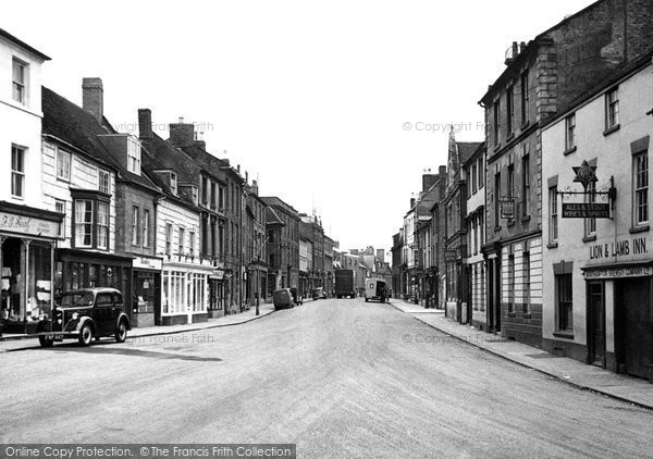 Photo of Daventry, High Street c.1950