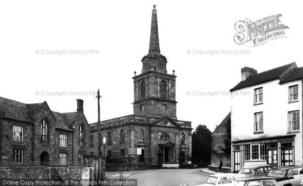 Photo of Daventry, Holy Cross Church c.1965