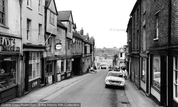 Photo of Daventry, Sheaf Street c.1965