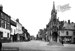 The Burton Memorial And High Street c.1950, Daventry