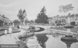The Gardens 1922, Dawlish
