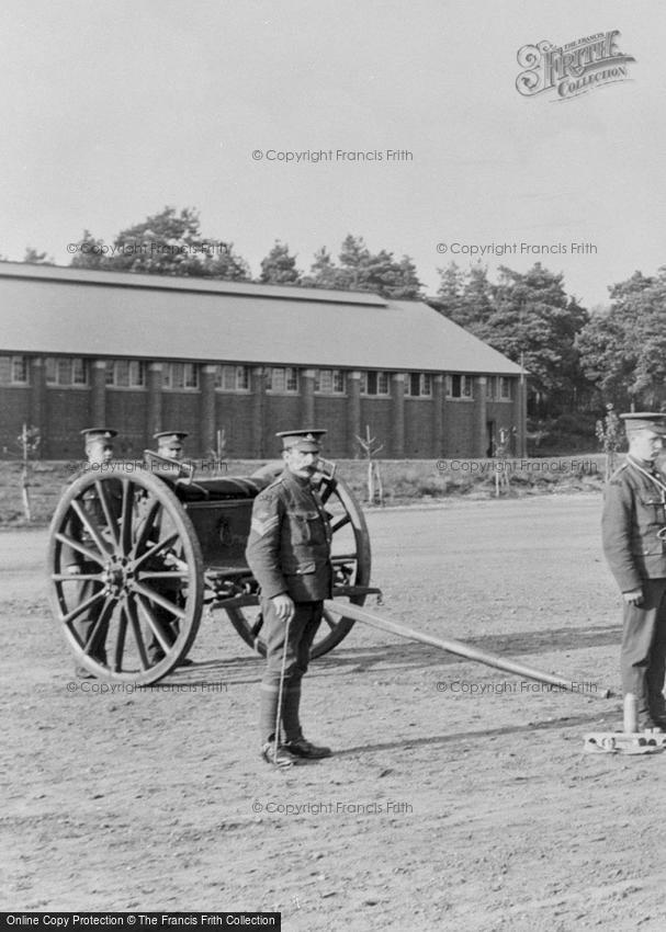 Deepcut, Deepcut Camp, Gun Drill 'in Action' 1906