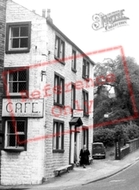 Glen View Cafe, Huddersfield Road c.1955, Delph