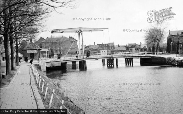 Photo of Den Helder, Drawbridge c.1938