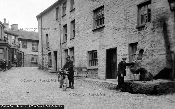 Photo of Dent, Postman And Village Pump 1924