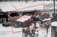 The Market 1896, Derby