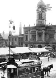 The Market 1896, Derby