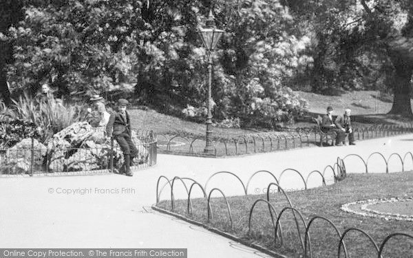 Photo of Derby, The Public In The Arboretum 1896