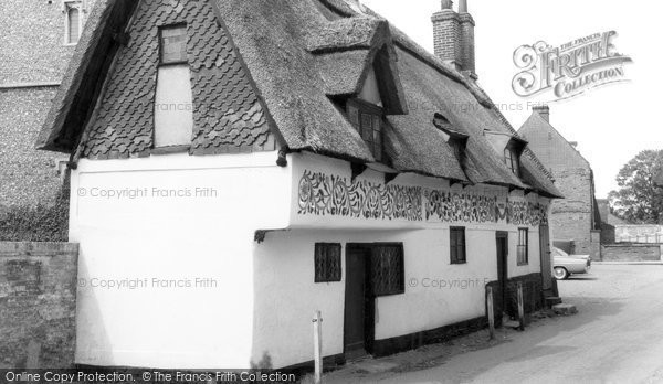 Photo of Dereham, Bishop Bonner's Cottage c.1965