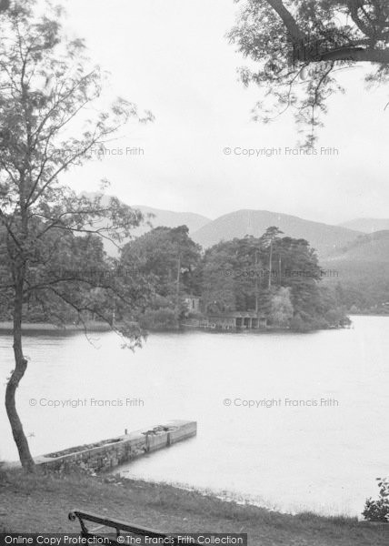 Photo of Derwent Water, Derwent Isle Boat House c.1930