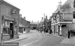 High Street c.1950, Desborough
