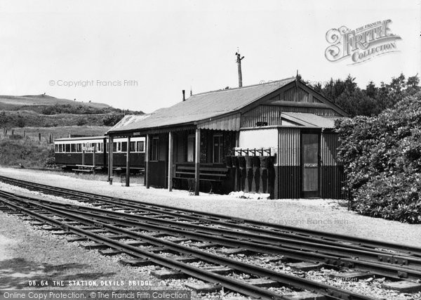 Photo of Devil's Bridge, The Station c.1955