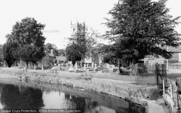Photo of Devizes, St James' Church c.1960