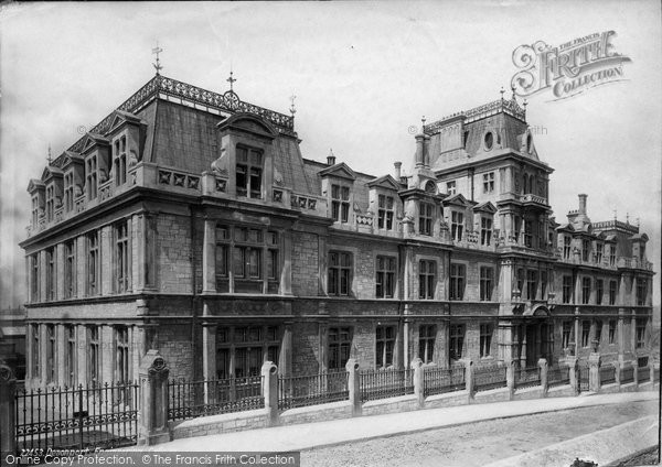 Photo of Devonport, Engineering College 1890