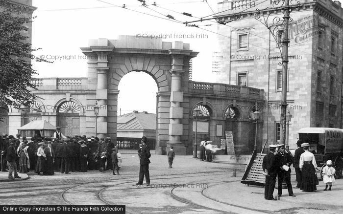 Photo of Devonport, Royal Naval Dockyard Gate 1907