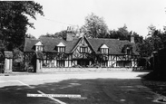Moran Cottage c.1960, Digswell