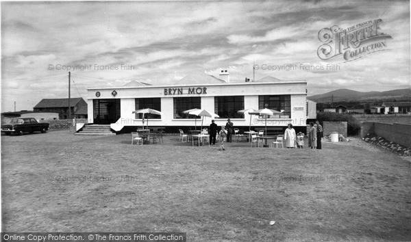 Photo of Dinas Dinlle, Bryn Mor Hotel c.1958