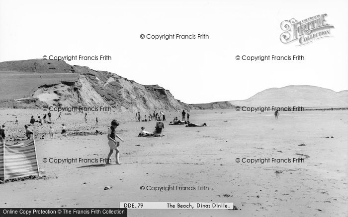 Photo of Dinas Dinlle, The Beach c.1960