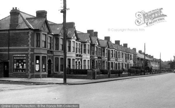Photo of Dinas Powis, Cardiff Road c.1955