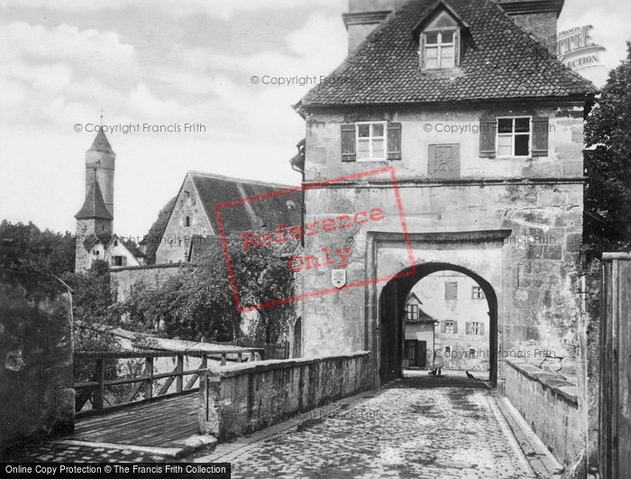 Photo of Dinkelsbuhl, Segringer Gate c.1935
