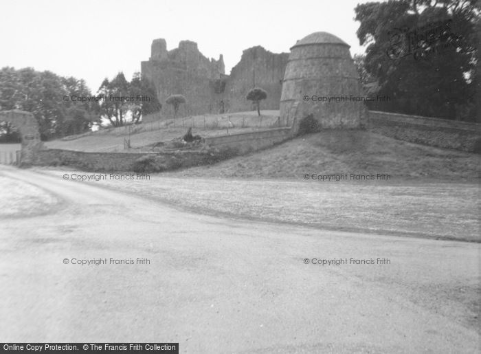 Photo of Dirleton, Castle And Dovecot 1961