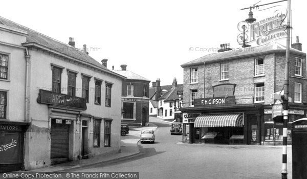 Photo of Diss, Market Hill c.1960