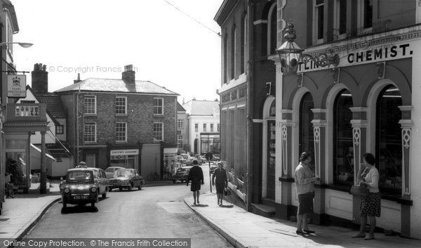Photo of Diss, Market Hill c.1965