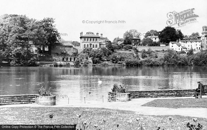 Photo of Diss, Mere's Mouth Gardens c.1960