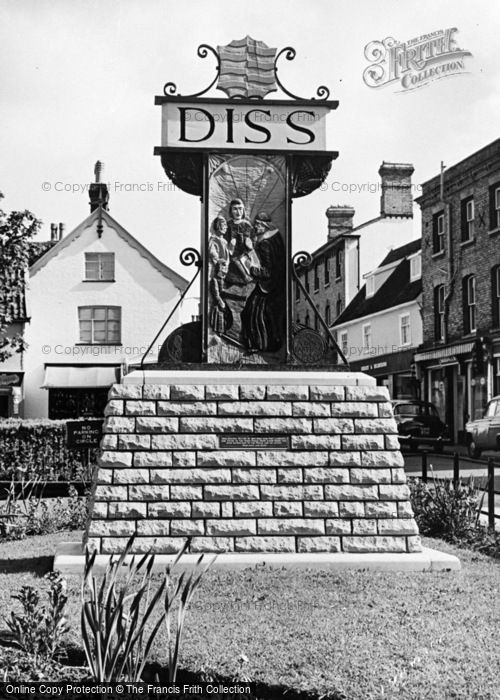 Photo of Diss, Town Sign c.1960