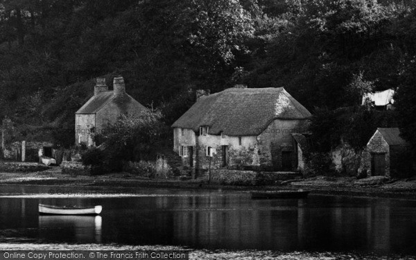 Photo of Dittisham, Cottages By The River Dart 1925